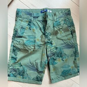 New Okaidi slim boys shorts sz 10 green with tropical print